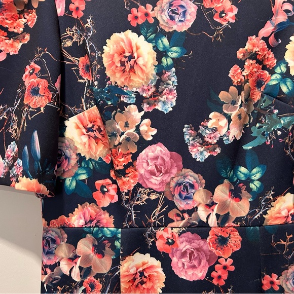 Betsey Johnson scuba floral dress. Size 10 - Picture 1 of 4